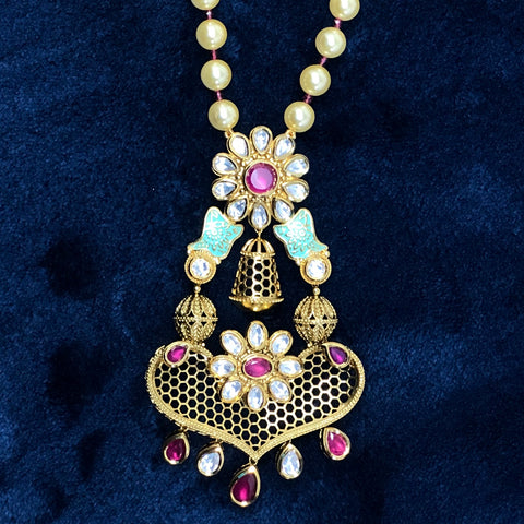 Traditional Honeycomb Gold Plated Kundan Set - PAAIE