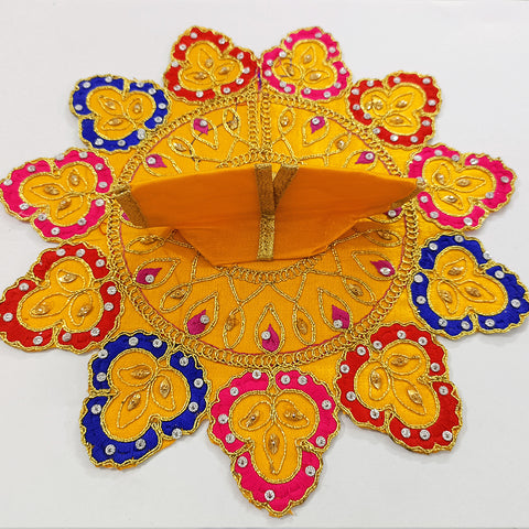 Basuriwaala Handmade Beautiful Laddu Gopal/Kanha Ji Yellow Silk Fabric Dress/Poshak (Size : 5) - PAAIE