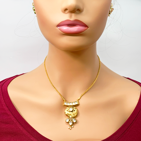 Designer Gold Plated Kundan Pendant Set - PAAIE