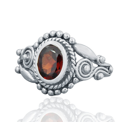 925 Sterling Silver Garnet Gemstone Ring (D35) - PAAIE