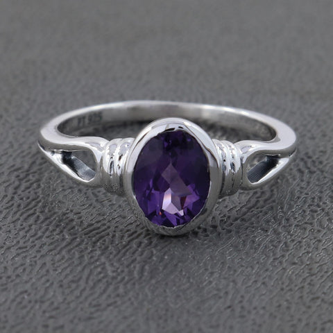 925 Sterling Silver Amethyst Gemstone Ring (D64) - PAAIE