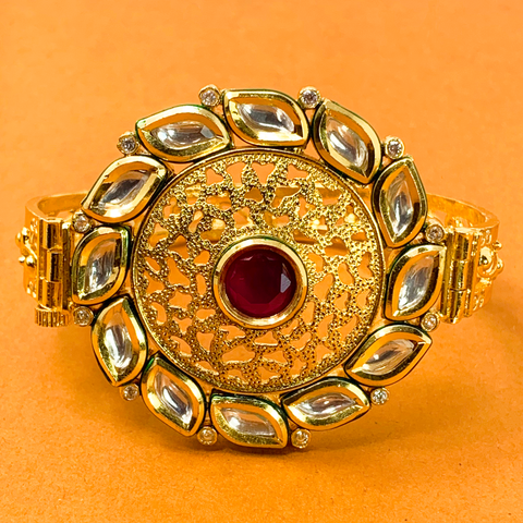 Gold Plated Kundan Openable Bracelet (Design 10) - PAAIE