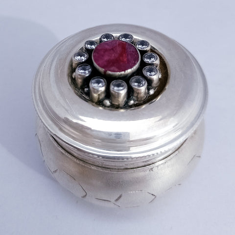 925 Silver Kumkum Box with Red Stone (Design 19) - PAAIE