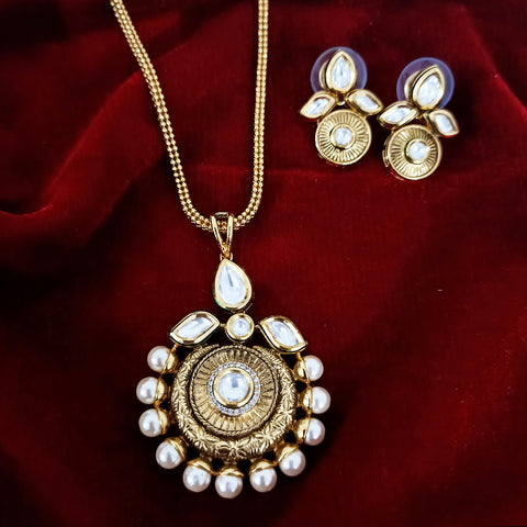 Gold Plated Kundan Pearl Pendant set