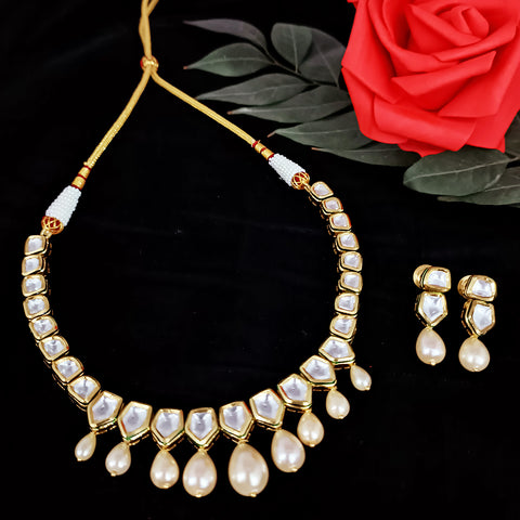 Designer Single Layer White Kundan & Pearl Drops Necklace with Earrings (D185)
