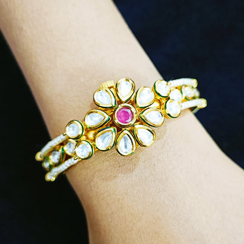 Gold Plated Kundan Work Openable Bracelet (Design 86)