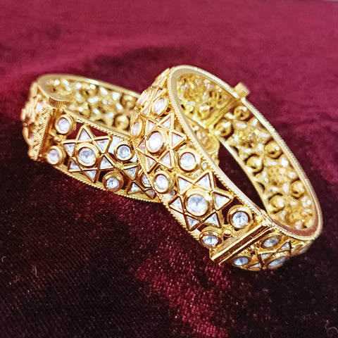 Designer Gold Plated Royal Kundan Openable Bracelet (Design 101)