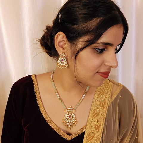 Designer Gold Plated Royal Kundan & Beaded Pendant Set (D423)