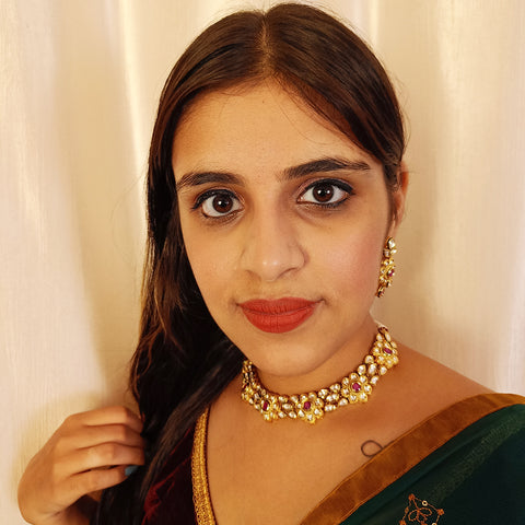 Designer Single Layer Kundan Necklace in Floral Design with Earrings