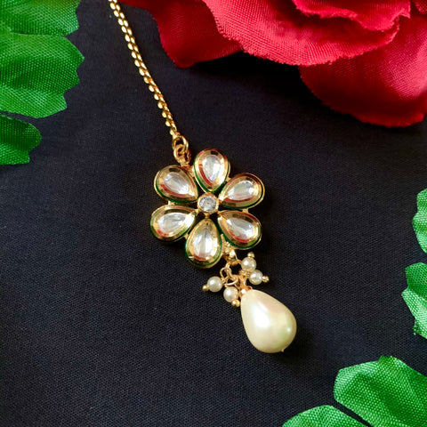 White Flower Kundan Gold Plated Maang Tika (D1) - PAAIE