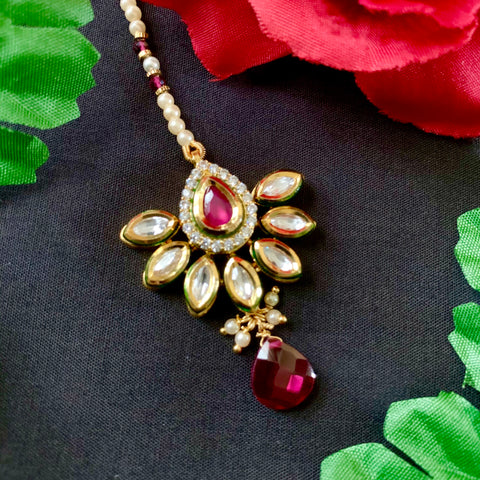 Flower Design Kundan Gold Plated Maang Tika (D8) - PAAIE