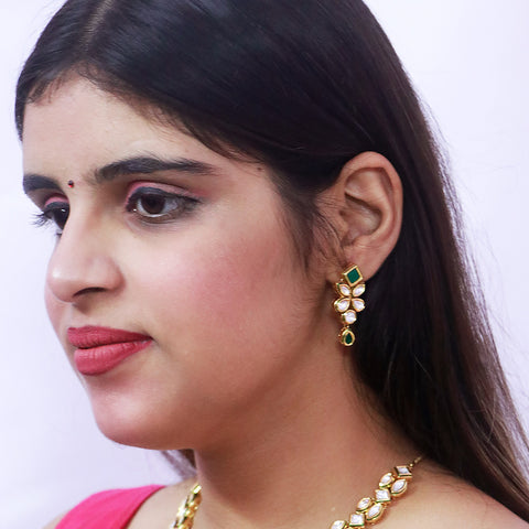 Designer Gold Plated Royal Kundan Necklace With Earrings (D538)