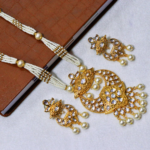 Designer Gold Plated Royal Kundan Pendant Set (D576)